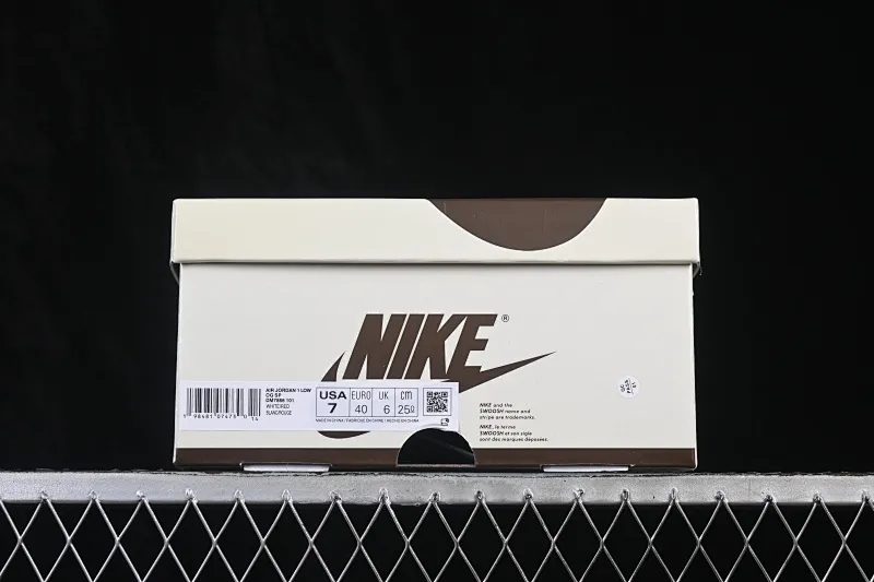 All categories Air Jordan Jordan series basketball shoes Air Jordan 1 Low ZG version Travis Scott x Air Jordan 1 Low OG AJ1 Joe 1 undercut low top full head layer DM7866-101